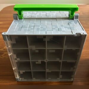 Minecraft Mini Action Figure Collector Case Portable Storage Display Cube 2014